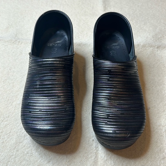 Dansko Metallic Striped Purple Black Silver Professional Clogs Size 42 - Picture 2 of 7